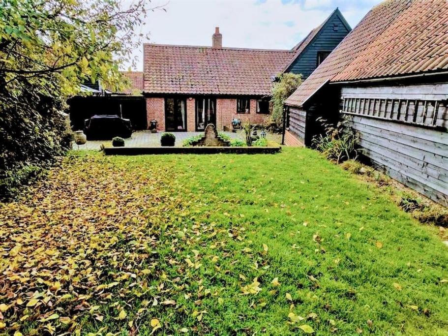 Stunning Barn Conversion Ideal For Large Families Bildeston Екстер'єр фото